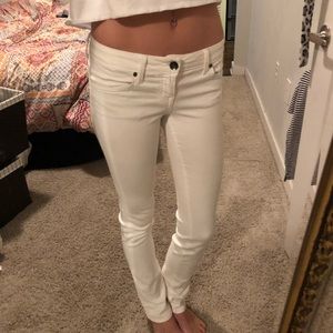 Level 99 skinny/straight leg off white jeans